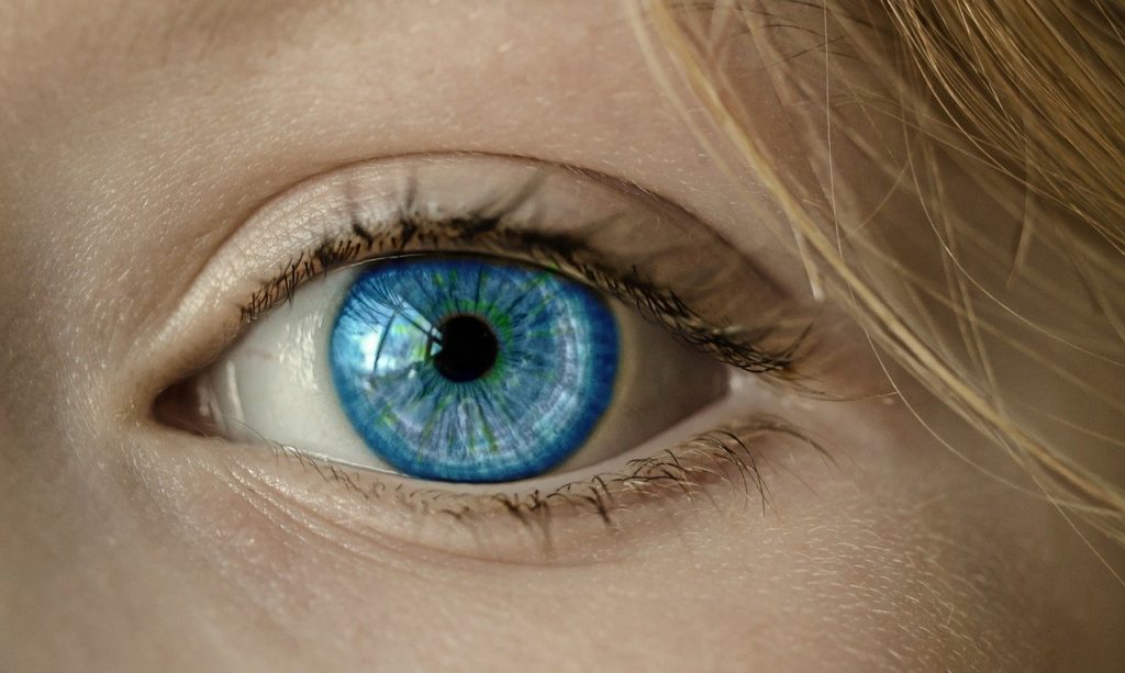 How Does Bladeless Laser Eye Surgery Work?